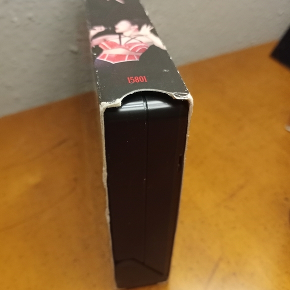 Selena VHS - Picture 4 of 9